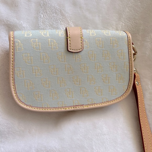 Dooney & Bourke wristlet with click/snap closure, tan & blue w/ gold hardware - Picture 5 of 11